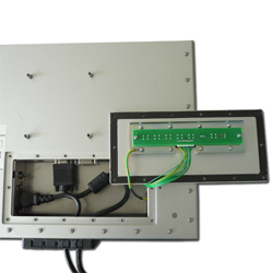 Monitor mit Anschluessen nach IP54