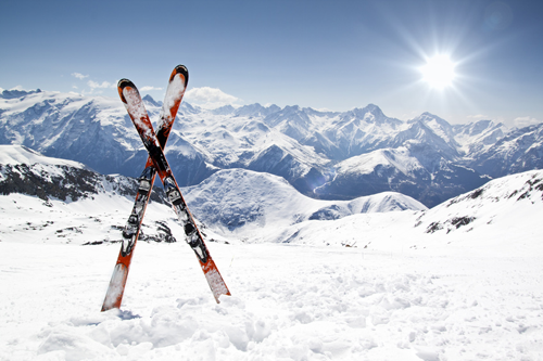 Ski in Schneelandschaft